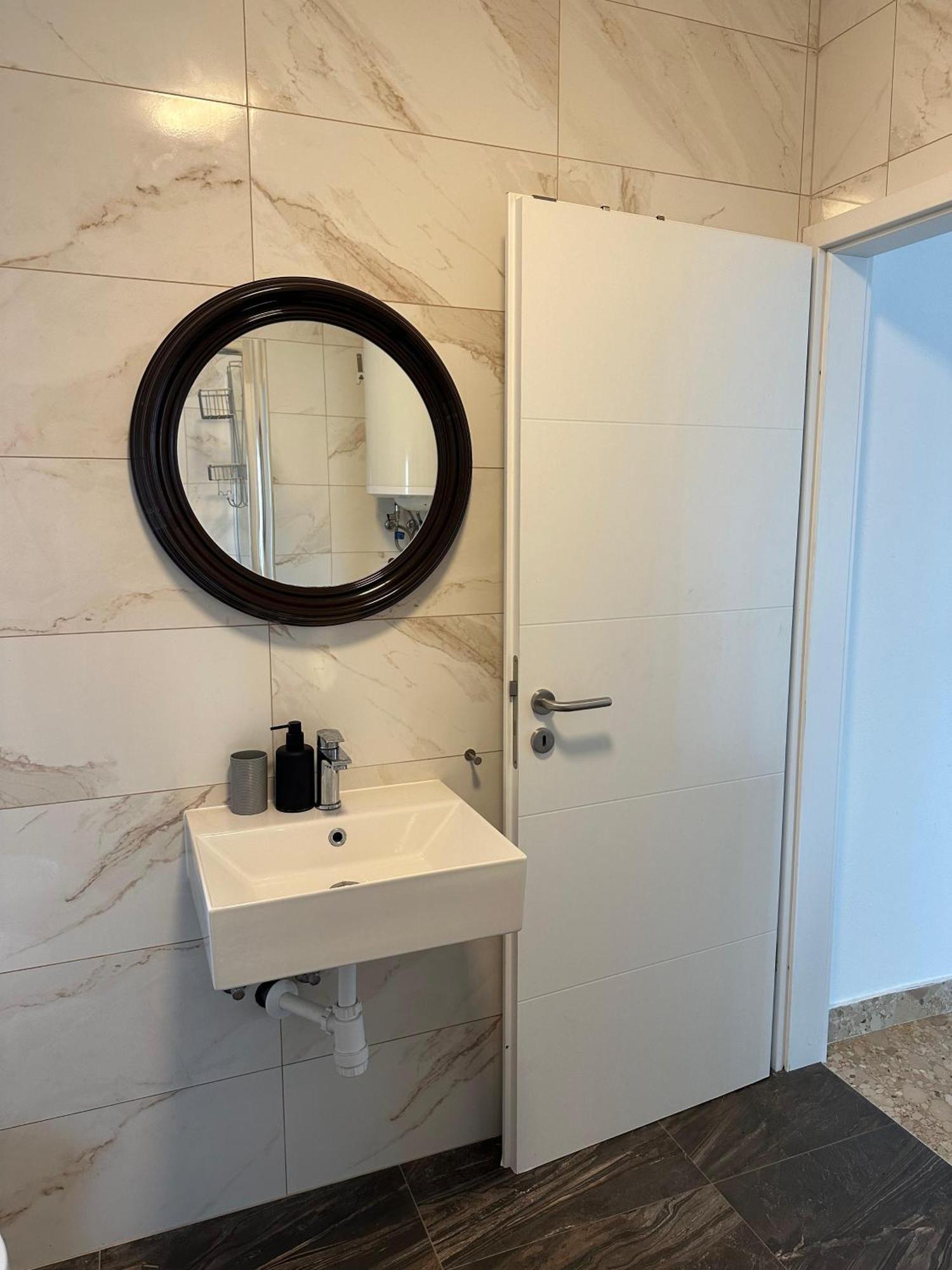 Apartman Tonko Novigrad  Exterior foto